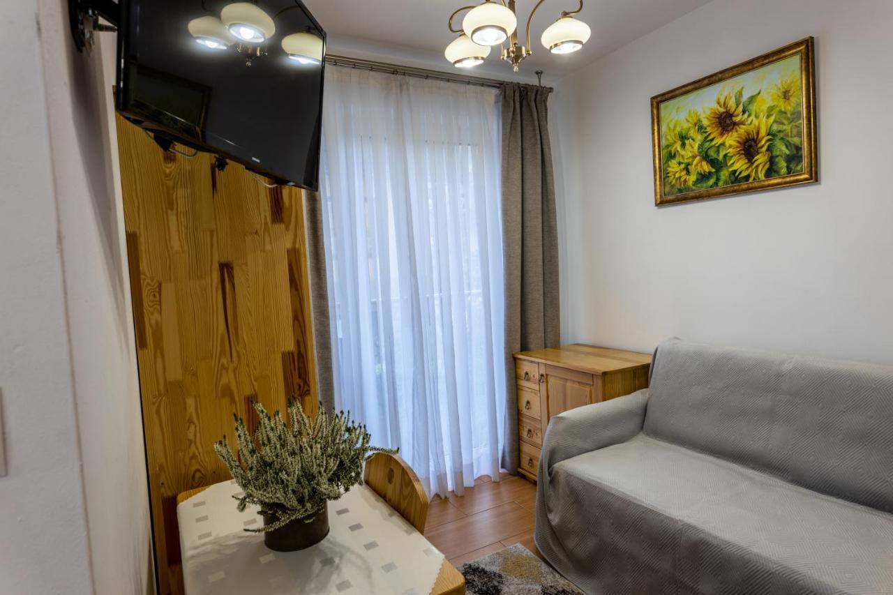 Aplit 2 Guest House 자코파네 외부 사진